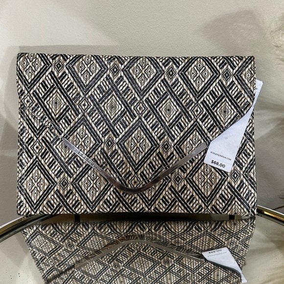 BCBGeneration Envelope Clutch NEW!!! - Picture 2 of 3